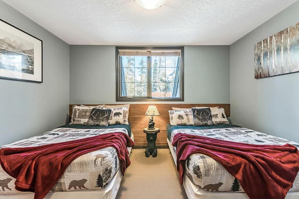 Mystic Getaway Apartment Canmore Exterior photo